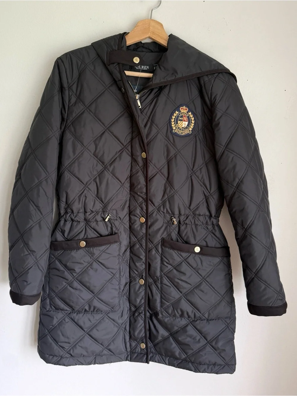 Ralph Lauren Black Label Crest-Patch Diamond-Quilted Hooded Coat in Black